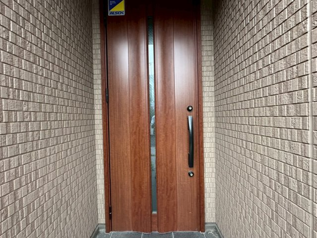 フォレストメゾン菱屋西のロビー