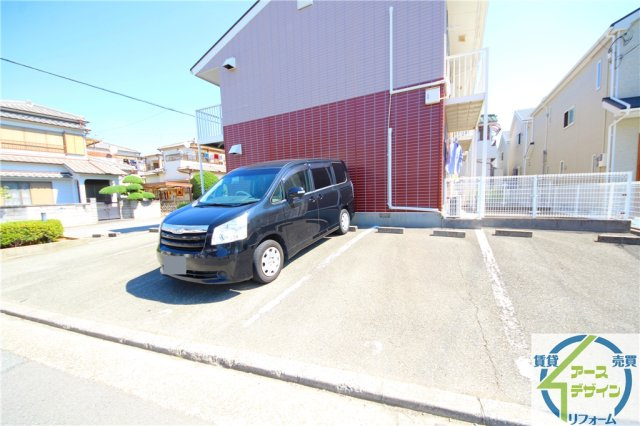 メルシーキャットの駐車場