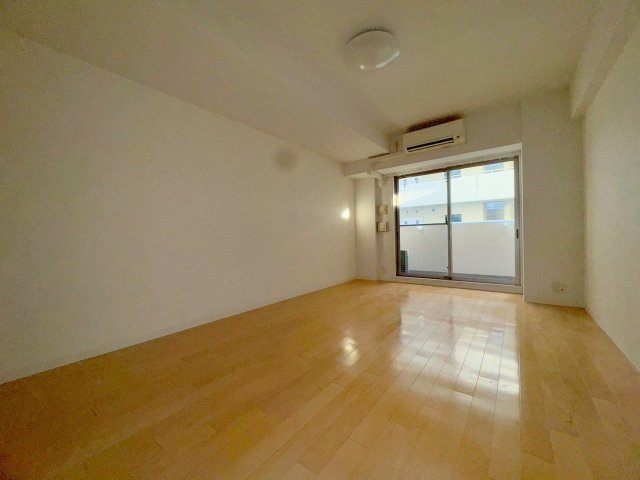 セレッソコート新大阪の居間・リビング