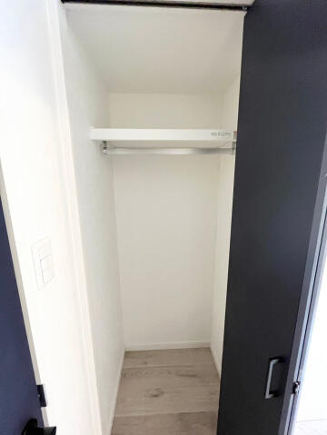 川崎市麻生区岡上５丁目のアパートの収納