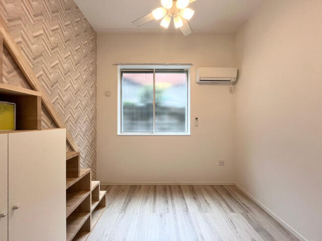 川崎市麻生区岡上５丁目のアパートの寝室