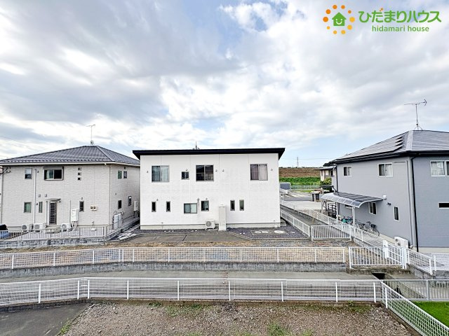 熊谷市代　中古戸建の前面道路含む現地写真