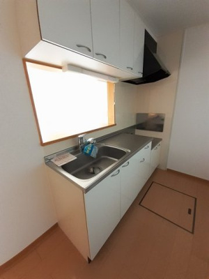 【キッチン】 | アヴィオン　Ｂ