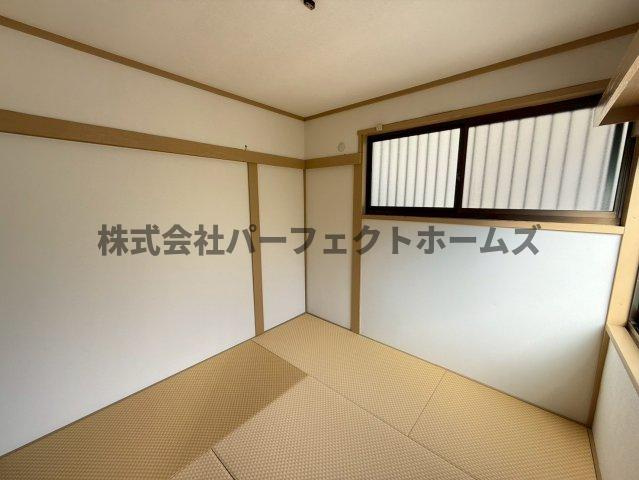 香里ヶ丘1丁目戸建　賃貸の和室|和室ならではの温かな和の空間で寛ぎの時間を過ごせます