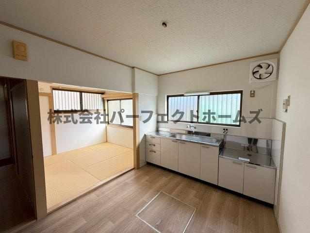 香里ヶ丘1丁目戸建　賃貸の居間・リビング|おしゃれなリビングです