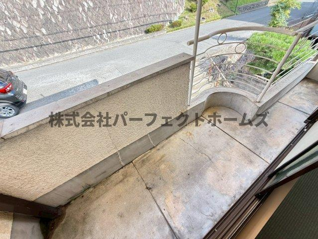 香里ヶ丘1丁目戸建　賃貸のバルコニー|バルコニー付きです