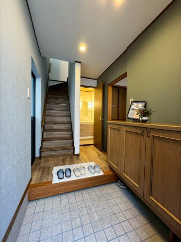 守口市佐太中町五丁目の玄関|シューズボックス付きで玄関もすっきり片付きます。