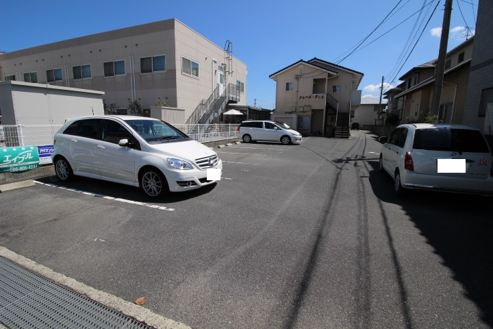 アムール・ディスの駐車場