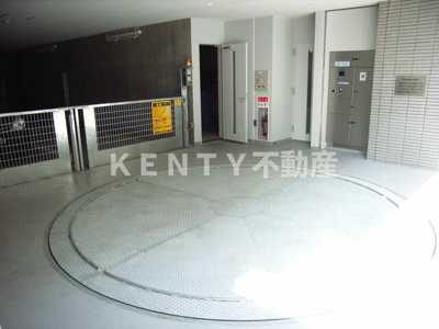 【駐車場】 | パークハビオ戸越 | 車をお持ちの方に嬉しい駐車場付きの物件です