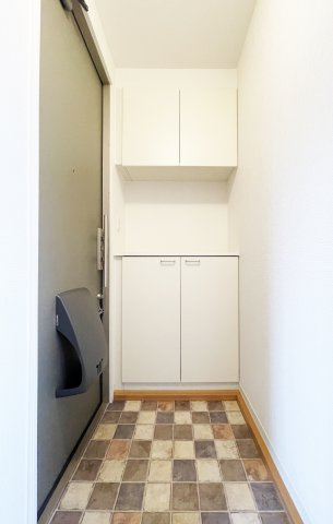 シャーメゾン昭和　Ⅱ棟の玄関