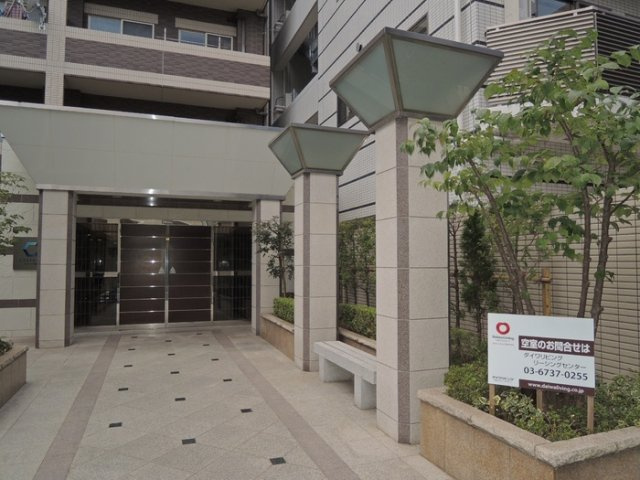 カスタリア浅草橋のエントランス