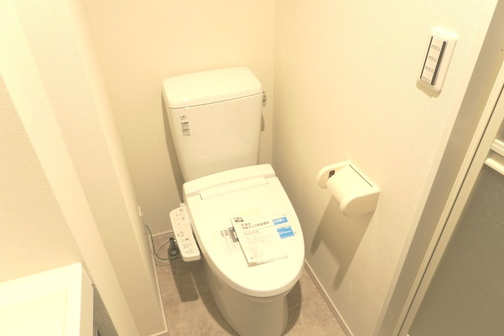 アルファコート川口2のトイレ|別号室の参考写真です