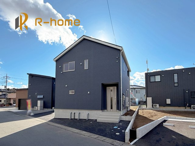笠間市鯉淵第7　新築戸建て　1号棟の外観|ご予約を頂ければ、『平日』はもちろん『早朝』や『夜間』もご見学可能です♪お気軽にお申し付けください♪