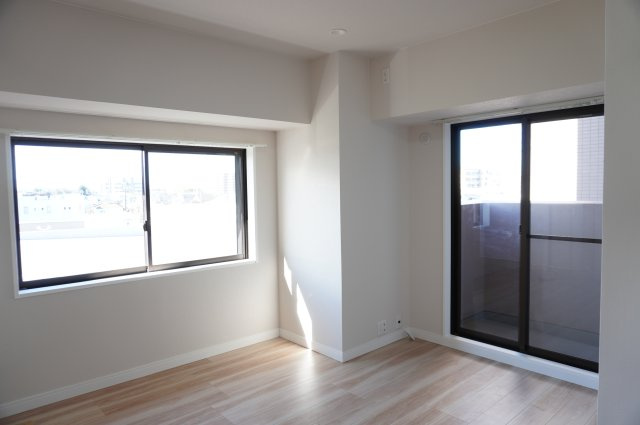 セントラルメゾン草加の洋室|6.7帖