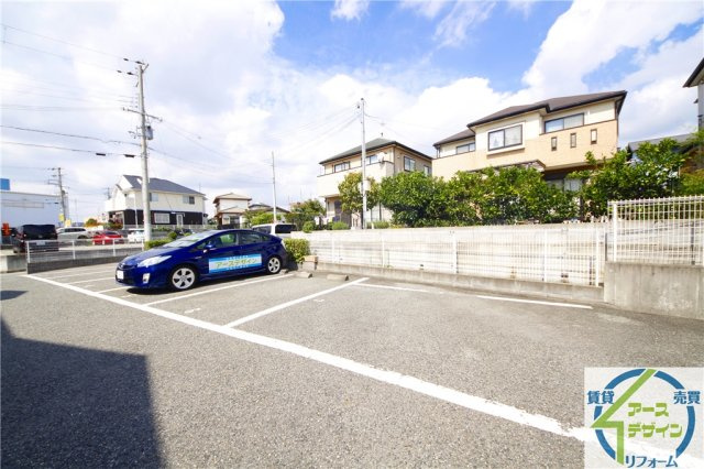 ソレアードの駐車場