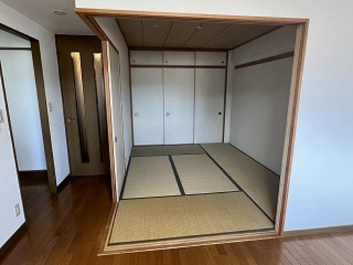 ファミールガーデン二条駅前の和室