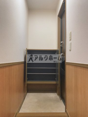 サニーコートC棟の玄関