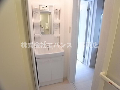 【独立洗面台】 | フォレストツインハウスII | 使いやすい独立洗面台です