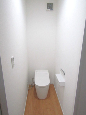 【トイレ】 | 【ZEH水準住宅】甲府市東光寺3丁目A棟 | トイレも気になるポイント