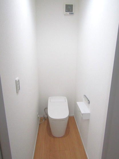 【トイレ】 | 【ZEH水準住宅】甲府市東光寺3丁目A棟 | トイレも気になるポイント