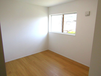 【洋室】 | 【ZEH水準住宅】甲府市東光寺3丁目A棟 | きれいな洋室です
