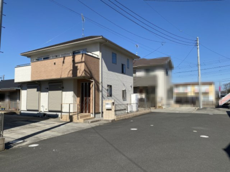 加須市東栄２丁目《リノベーション済み中古住宅》の前面道路含む現地写真