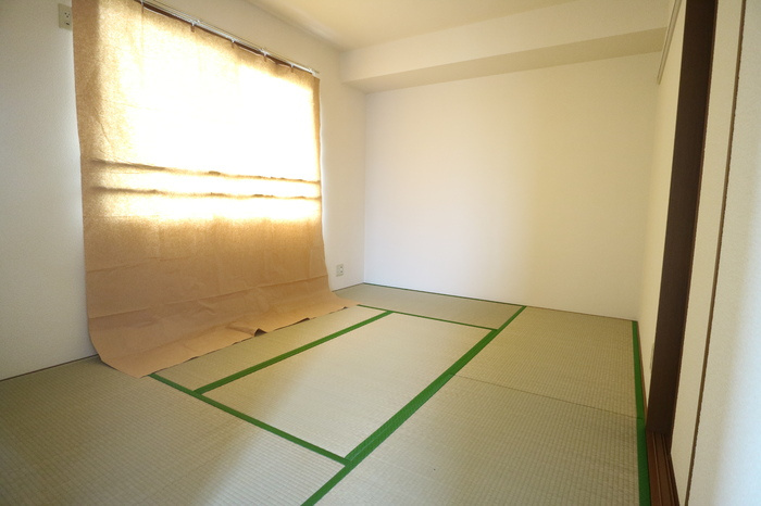 サニーヒル白水の和室
