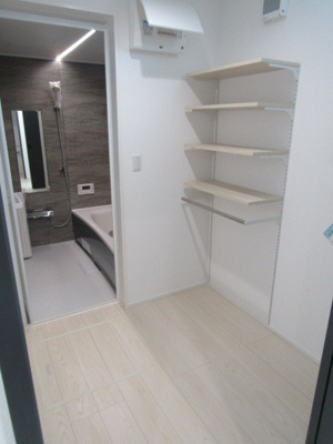 【収納】 | 【ZEH水準住宅】甲府市東光寺3丁目B棟 | 十分な収納スペースがあります