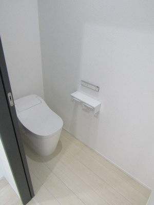 【トイレ】 | 【ZEH水準住宅】甲府市東光寺3丁目B棟 | トイレも気になるポイント