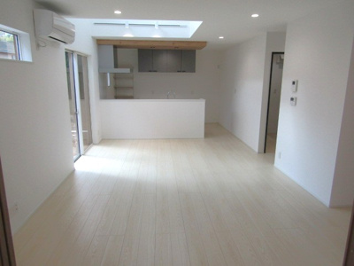 【居間・リビング】 | 【ZEH水準住宅】甲府市東光寺3丁目B棟 | リビングです