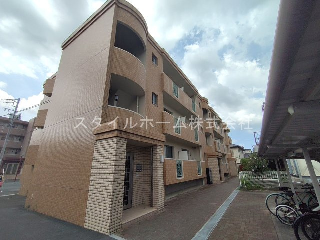 アムールの外観