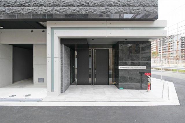 S-RESIDENCE難波大国町dominaのエントランス