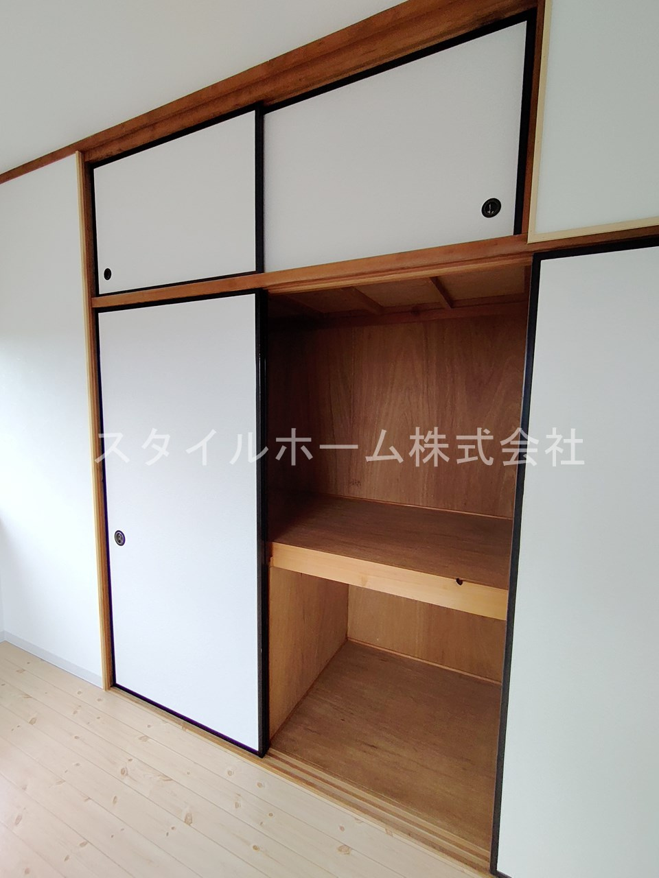 岩屋町貸家の収納