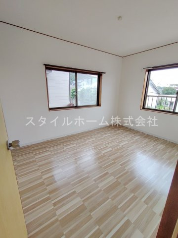 岩屋町貸家の居間・リビング