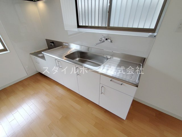 岩屋町貸家のキッチン