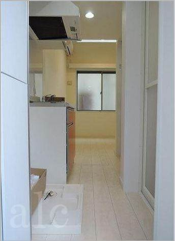 Glanz弥生町South　(グランツ弥生町ノース)の玄関|スッキリ綺麗なスペース