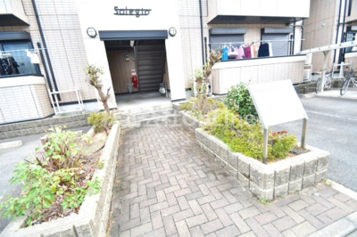 【エントランス】 | メゾンニュー池島 D