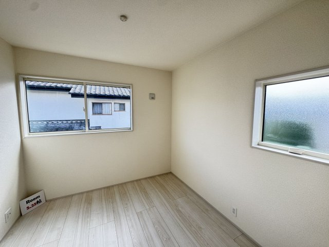 【洋室】 | 緑が丘町一戸建て