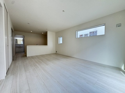 【居間・リビング】 | 緑が丘町一戸建て