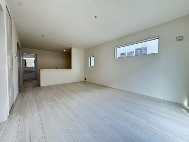 【居間・リビング】 | 緑が丘町一戸建て