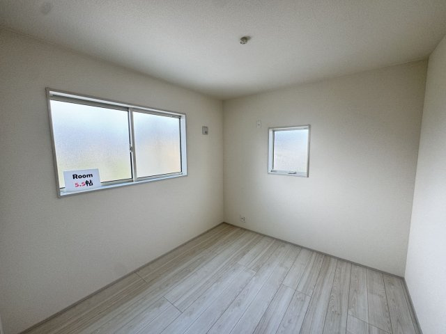 【洋室】 | 緑が丘町一戸建て