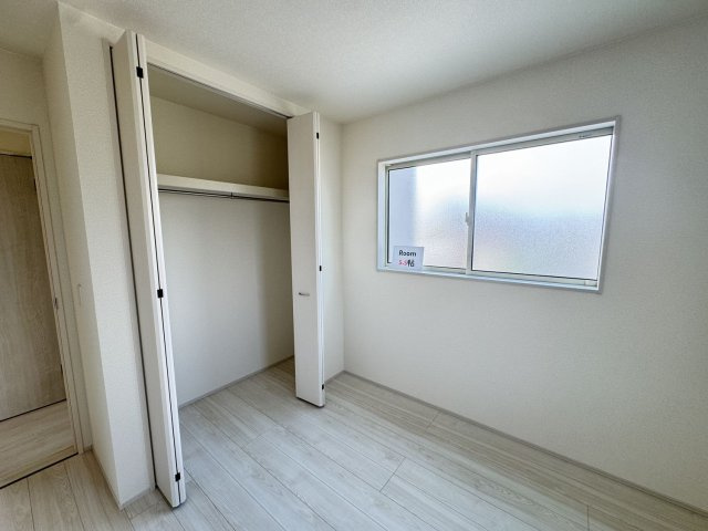 【洋室】 | 緑が丘町一戸建て