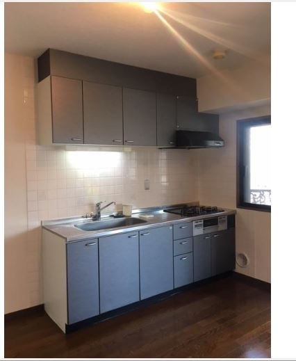 【キッチン】 | マーヴェラスガーデンコート | 同マンション内の別部屋の写真です