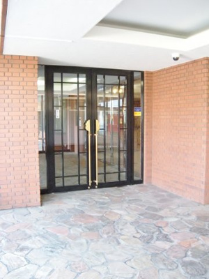 【エントランス】 | マーヴェラスガーデンコート