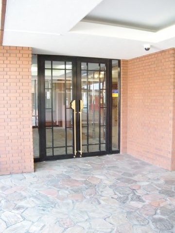 【エントランス】 | マーヴェラスガーデンコート