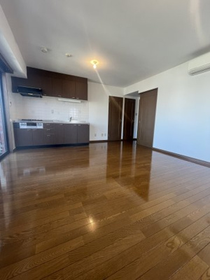 【居間・リビング】 | マーヴェラスガーデンコート | 同マンション内の別部屋の写真です