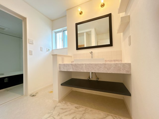 熊谷市石原の独立洗面台