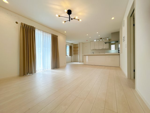 熊谷市石原の居間・リビング