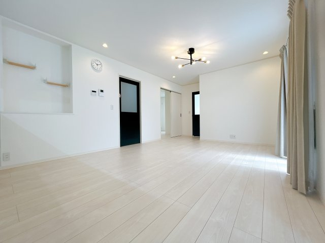 熊谷市石原の居間・リビング