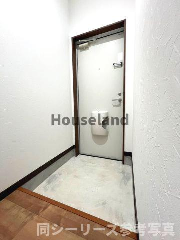 TJ鳴神2　A棟　　の玄関